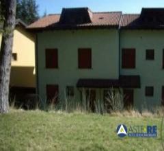 Case - Appartamento - loc. santona - via giardini, 108