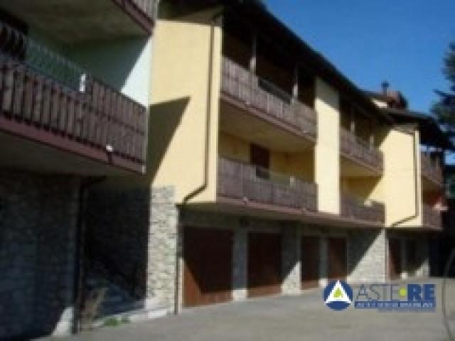 Case - Appartamento - loc. santona - via giardini, 108