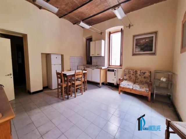 Case - Interessante investimento, bilocale in palazzina quadrifamiliare