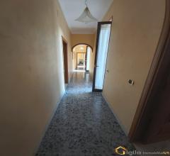 Case - Soluzione indipendente con 2 appartamenti