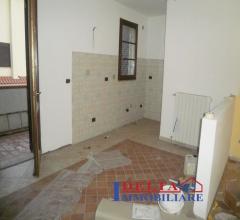 Appartamenti in Vendita - Solvay - terratetto con garage e giardino