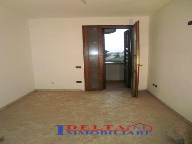 Appartamenti in Vendita - Solvay - terratetto con garage e giardino