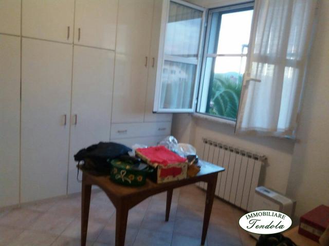 Appartamenti in Vendita - Appartamento piano primo caniparola