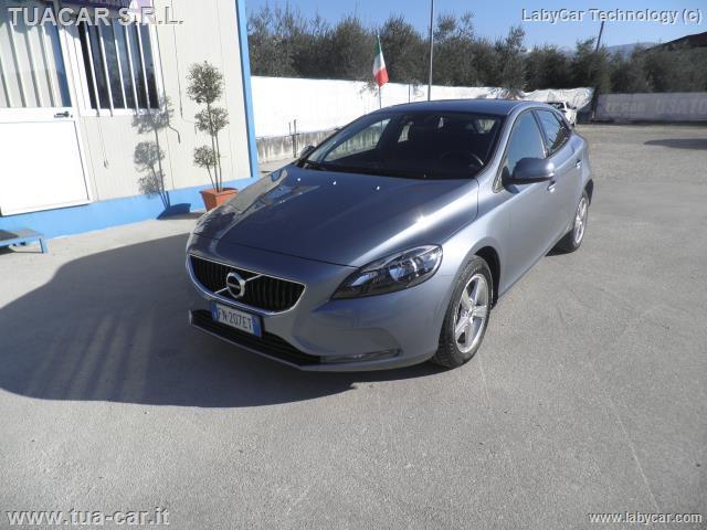 Auto - Volvo v40 d2 geartronic business