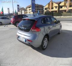 Auto - Volvo v40 d2 geartronic business