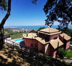 Appartamenti in Vendita - Villa panoramica