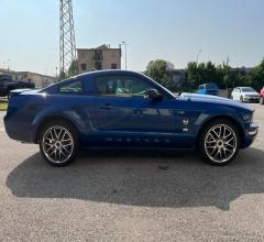 Auto - Ford mustang 4.0 v6 coupe' a/t