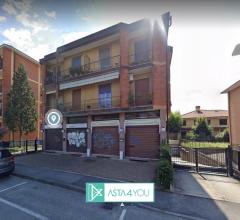 Case - Negozio all'asta in via ferrini 47, arcore (mb)