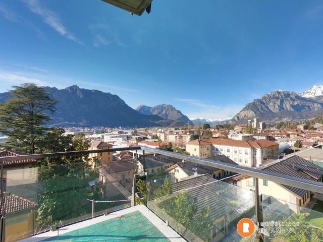 Case - Villa singola in vendita a lecco.