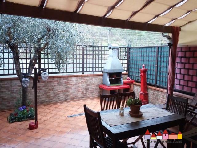 Case - Appartamento di ampie dimensioni centralissimo marina di carrara rif 3411