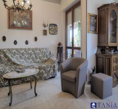 Case - Appartamento di ampie dimensioni centralissimo marina di carrara rif 3411