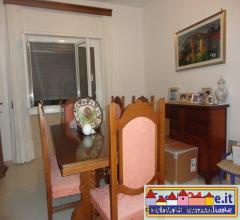 Case - Ampio trilocale a carrara