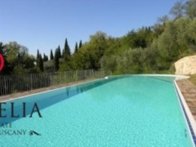 Case - Vista mare e lago sulle colline di massarosa - appartamento su due piani in vendita