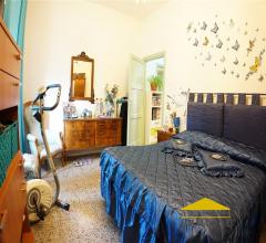 Case - Appartamento  5 vani ristrutturato