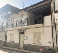 Case - Abitazione indipendente a bova marina