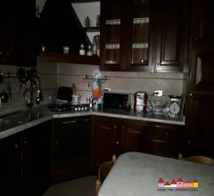 Case - Carrara attico al piano quinto