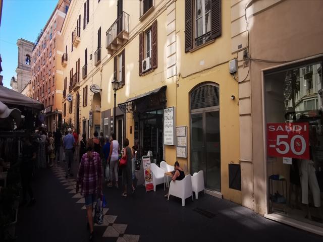 Appartamenti in Vendita - Locale commerciale in affitto a chieti centro storico