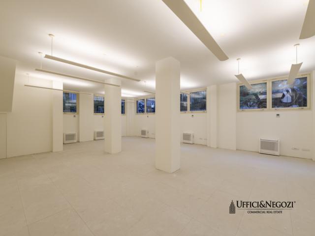 Case - Ufficio/ showroom in affitto in p.zza principessa clotilde