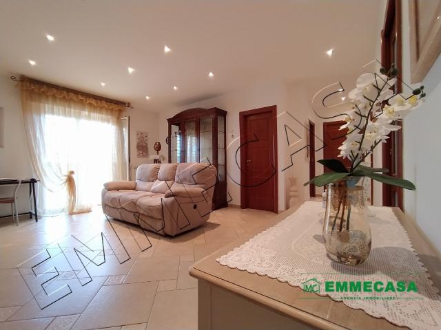 Case - Valenzano centro: duplex ideale per due famiglie