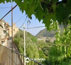 Case - Casa indipentente con vista sul verde