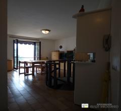Case - Perledo, località tondello,  vendesi tri-quadrilocale su due livelli, con garage, cantina e ripostig