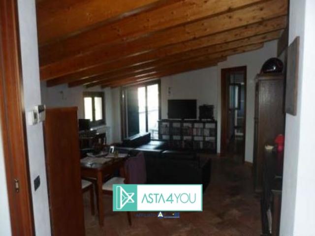 Case - Appartamento all'asta in via giuseppe verdi 59, seregno (mb)