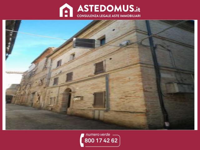 Appartamento con mansarda in centro Case - Appartamento con mansarda in centro