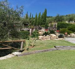 Case - Villa ristrutturata sulle colline di lucca con piscina e magnifico panorama