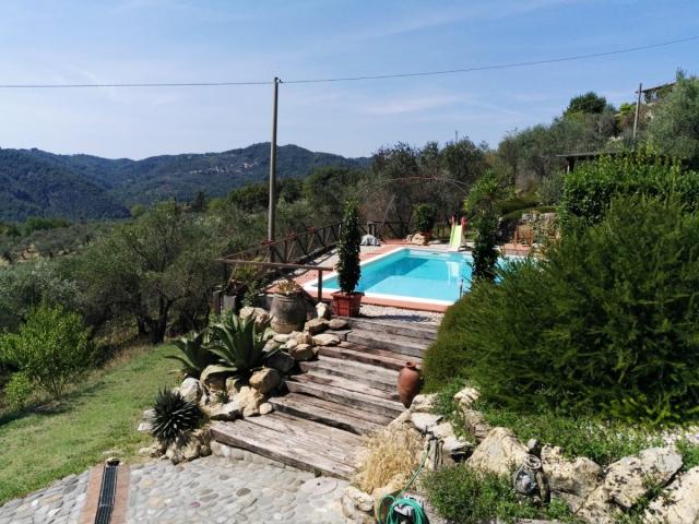 Case - Villa ristrutturata sulle colline di lucca con piscina e magnifico panorama