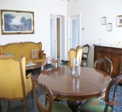 Appartamenti in Vendita - Appartamento centralissimo di ampia metratura, con cantina