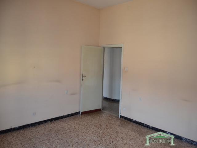 Case - Abitazione con laboratorio in vendita a monsummano terme