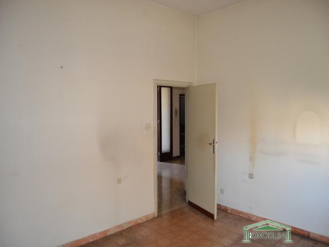 Case - Appartamento ristrutturato in centro marina di carrara rif 3163