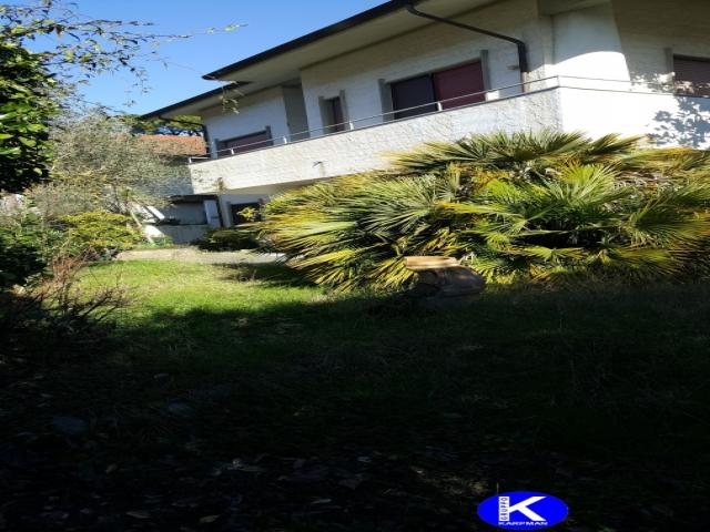 Case - Villa forte dei marmi a 500mt dal mare