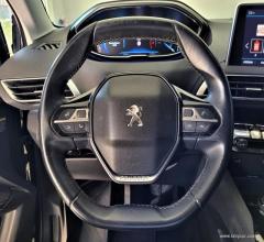 Auto - Peugeot 3008 bluehdi 120 s&s allure