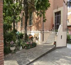 Bologna - zona ospedale malpighi - appartamento con giardino e garage