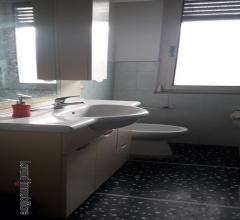 Case - Villa con giardino - a 12 km da lucca