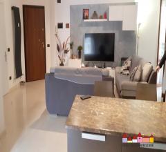 Case - Avenza bell appartamento con due camere