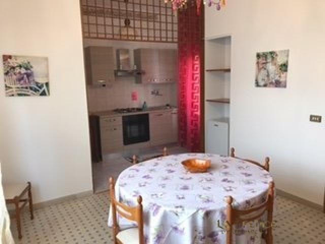 Case - Avenza bell appartamento con due camere
