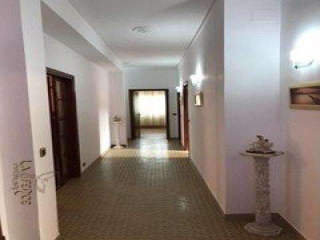 Case - Avenza bell appartamento con due camere