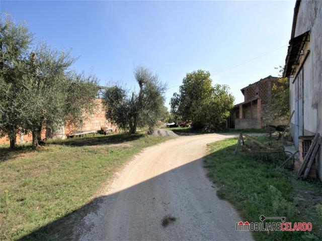 Case - Villa padronale con annessi