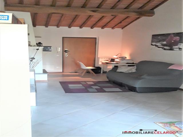 Case - Ampio appartamento con ingresso indipendente