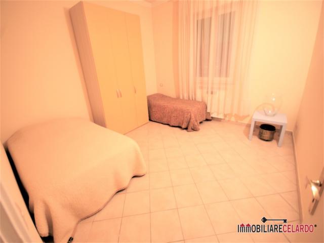 Case - Ampio appartamento con ingresso indipendente