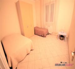 Case - Ampio appartamento con ingresso indipendente