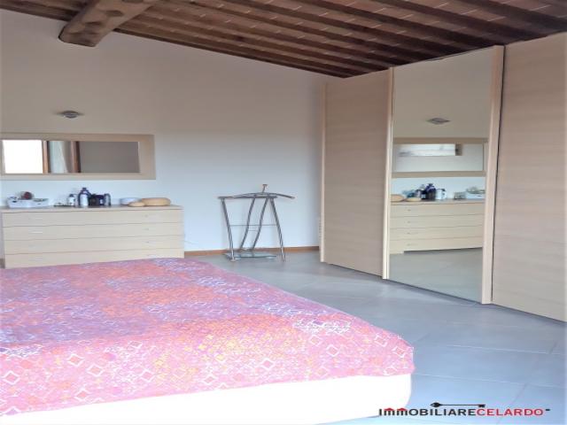 Case - A462 semindipendente con ampio giardino