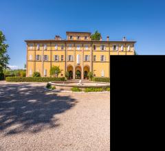 Case - Appartamento con giardino ex convento del 1500 con piscina e parco