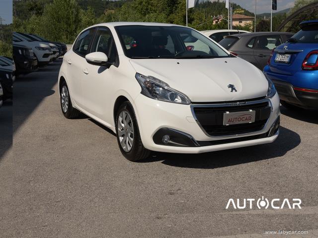 Auto - Peugeot 208 puretech 68 5p. active
