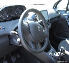 Auto - Peugeot 208 puretech 68 5p. active