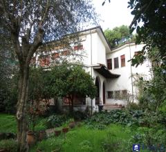 Case - Villa signorile con parco a marina di carrara rif 3367