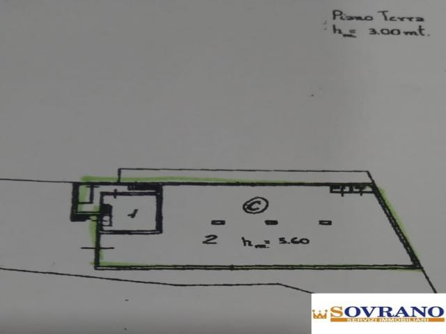 Carini: capannone con doppio ingresso 350 mq Case - Carini: capannone con doppio ingresso 350 mq