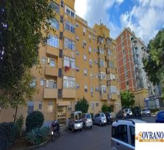 Castellana: appartamento in residence con cantina e posto auto